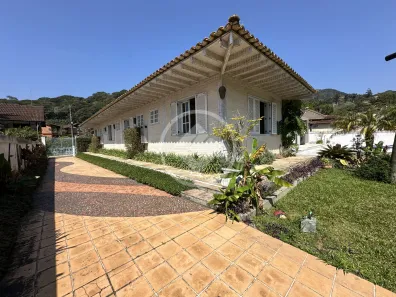 Casa de Condomínio com 4 Quartos para alugar, 330m² no Carlos Guinle, Teresópolis