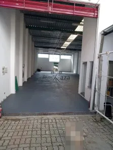 Imóvel Comercial com 2 Quartos à venda, 280m² no Vila Iracema, São José dos Campos