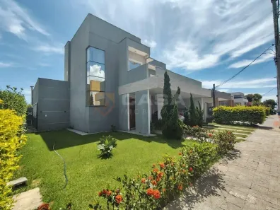 Sobrado com 4 Quartos à venda, 450m² no Manguinhos, Serra