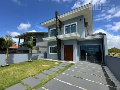 Casa com 3 Quartos à venda, 200m² no Salinas, Balneário Barra do Sul