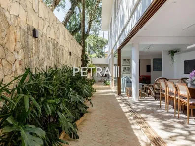 Casa com 3 Quartos à venda, 427m² no Indianópolis, São Paulo
