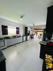 Casa de Condomínio com 3 Quartos para alugar, 1000m² no Caguassu, Sorocaba