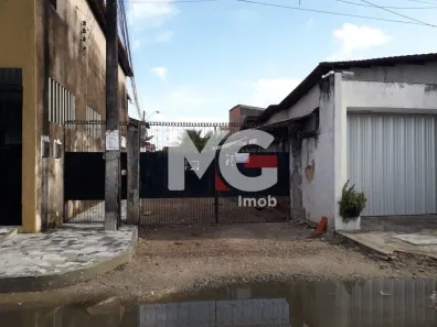Casa com 2 Quartos à venda, 67m² no Álvaro Weyne, Fortaleza