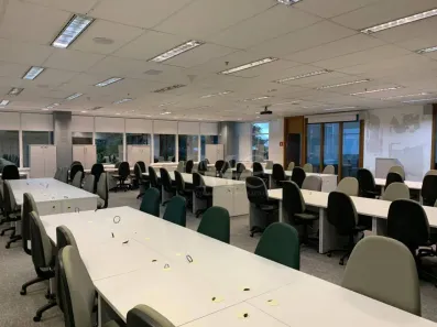 Sala Comercial para alugar, 450m² no Vila Olímpia, São Paulo