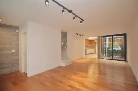 Sobrado com 3 Quartos à venda, 260m² no Vila Nova Conceição, São Paulo
