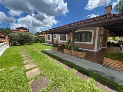 Fazenda/Sítio com 4 Quartos à venda, 300m² no Loteamento Jardim Parque das Palmeiras, Serra Negra