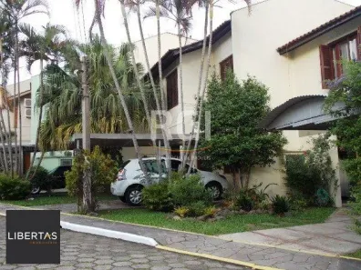 Casa de Condomínio com 3 Quartos à venda, 220m² no Hípica, Porto Alegre