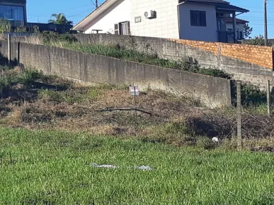 Lote/Terreno à venda, 300m² no Argentina, Criciúma