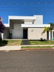 Casa de Condomínio com 4 Quartos à venda, 207m² no Laranjeiras, Uberlândia