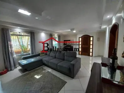 Sobrado com 4 Quartos à venda, 327m² no Vila Pires, Santo André
