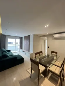 Apartamento com 3 Quartos para alugar, 79m² no Vila Bosque, Maringá