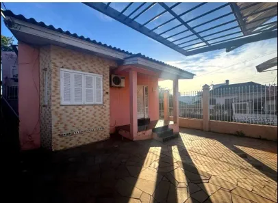 Casa com 3 Quartos à venda, 100m² no Cavalhada, Porto Alegre
