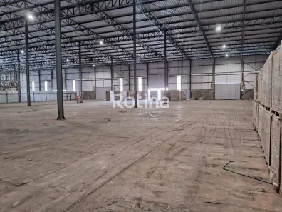 Galpão/Depósito/Armazém para alugar, 3000m² no Distrito Industrial, Uberlândia