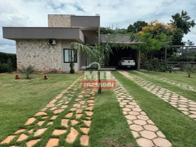 Fazenda/Sítio com 3 Quartos à venda, 2000m² no , Santo Antônio de Goiás