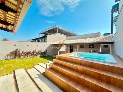 Casa com 3 Quartos à venda, 250m² no Planalto, Divinópolis