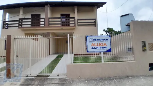 Casa com 3 Quartos para alugar, 136m² no Carianos, Florianópolis