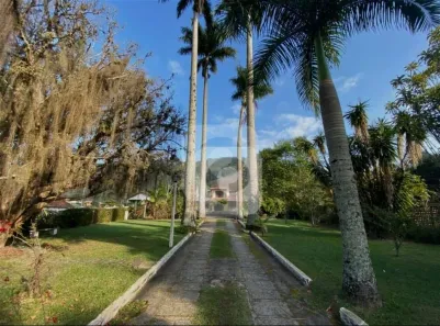 Fazenda/Sítio com 4 Quartos à venda, 7000m² no Itaipava, Petrópolis