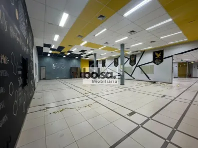 Prédio Comercial para alugar, 700m² no Jardim Contorno, Bauru