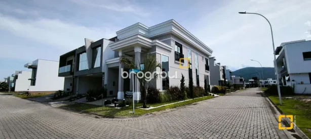 Casa de Condomínio com 2 Quartos à venda, 165m² no Beira Rio, Biguaçu
