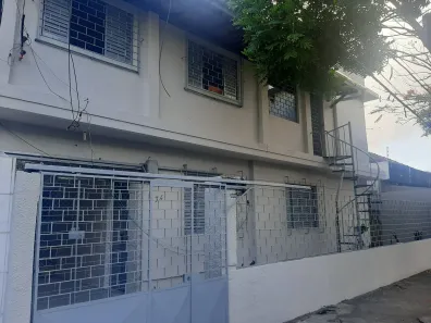 Casa com 5 Quartos à venda, 284m² no Cordeiro, Recife