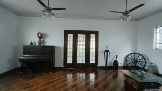 Casa com 3 Quartos para alugar, 307m² no Boqueirão, Santos