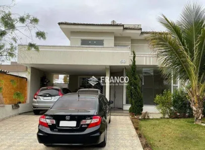Casa de Condomínio com 4 Quartos para alugar, 238m² no Castelo, Tremembé