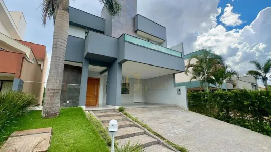 Casa com 3 Quartos à venda, 325m² no Operária, Londrina