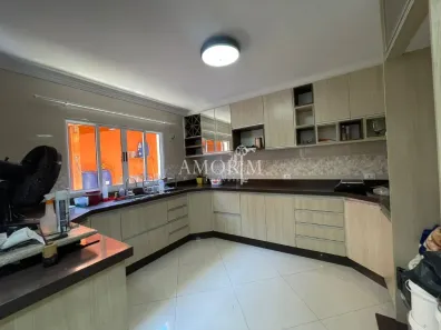 Casa com 3 Quartos para alugar, 220m² no Portais (Polvilho), Cajamar
