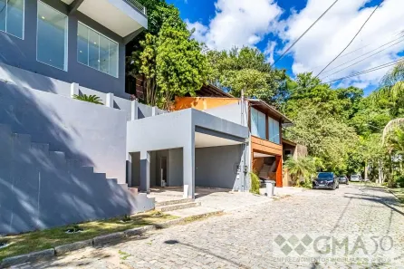 Casa de Condomínio com 4 Quartos à venda, 436m² no Vila Progresso, Niterói