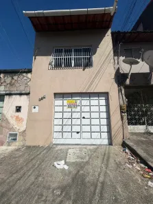 Sobrado com 4 Quartos para alugar, 150m² no Alto da Balança, Fortaleza