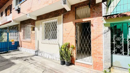 Casa com 2 Quartos para alugar, 70m² no Santa Rosa, Niterói