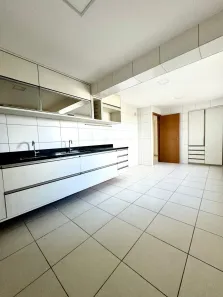Apartamento com 4 Quartos para alugar, 204m² no Monteiro, Recife
