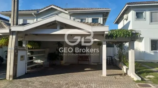 Sobrado com 3 Quartos à venda, 160m² no Condomínio Residence Club, Jacareí