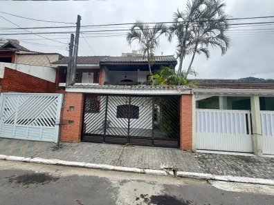 Sobrado com 3 Quartos à venda, 160m² no Canto do Forte, Praia Grande