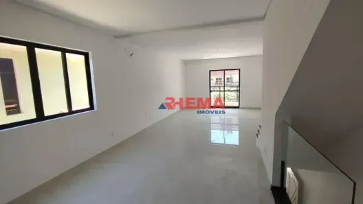 Sobrado com 3 Quartos à venda, 202m² no Embaré, Santos