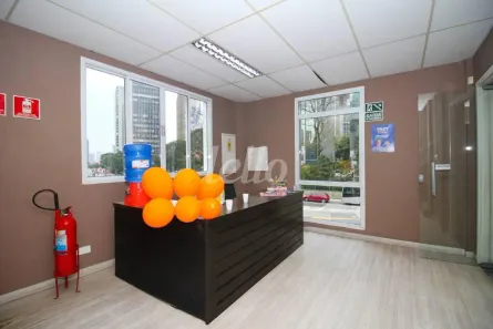 Sala Comercial para alugar, 455m² no Pinheiros, São Paulo