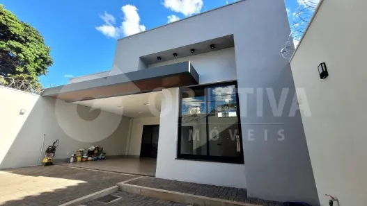 Casa com 3 Quartos à venda, 210m² no Vigilato Pereira, Uberlândia