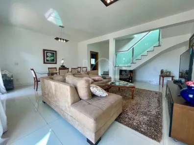 Casa com 3 Quartos à venda, 275m² no Braúnas, Belo Horizonte