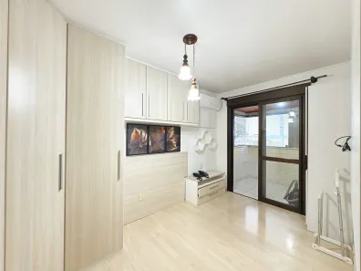 Apartamento com 2 Quartos à venda, 64m² no São Sebastião, Porto Alegre