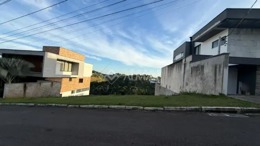 Lote/Terreno à venda, 1081m² no Novo Horizonte, Juiz de Fora