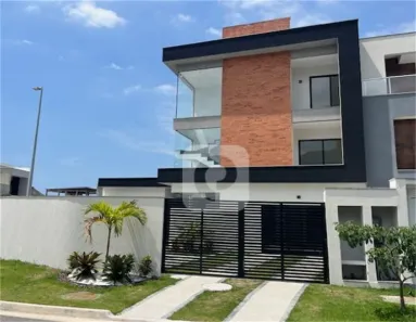 Casa de Condomínio com 4 Quartos à venda, 240m² no Vargem Pequena, Rio de Janeiro
