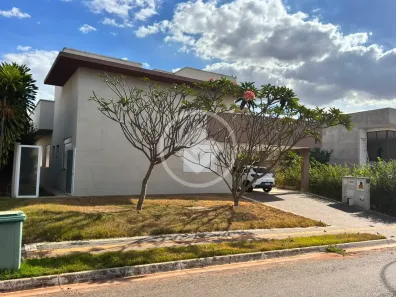 Casa de Condomínio com 4 Quartos à venda, 270m² no Fazenda Vau das Pombas, Goiânia