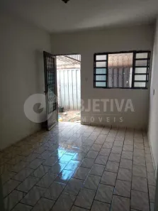 Casa com 2 Quartos à venda, 92m² no Presidente Roosevelt, Uberlândia