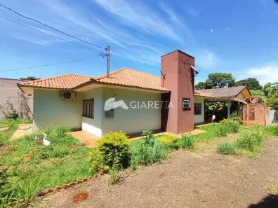 Casa com 3 Quartos à venda, 200m² no Jardim Porto Alegre, Toledo