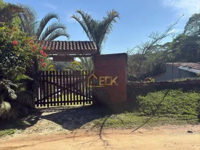Fazenda/Sítio com 3 Quartos à venda, 250m² no Taiaçupeba, Mogi das Cruzes