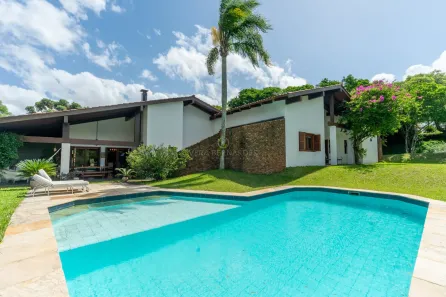 Casa de Condomínio com 3 Quartos à venda, 389m² no Cavalhada, Porto Alegre