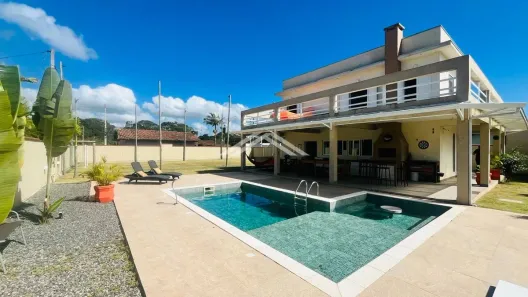 Casa com 3 Quartos à venda, 1152m² no Centro, Itapoá