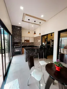 Casa de Condomínio com 3 Quartos à venda, 280m² no Ribeirão do Lipa, Cuiabá