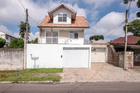 Sobrado com 3 Quartos à venda, 156m² no Bacacheri, Curitiba