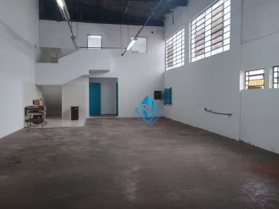 Galpão/Depósito/Armazém para alugar, 237m² no Casa Grande, Diadema